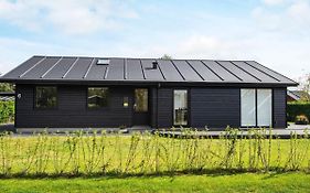 8 Person Holiday Home In B Rkop